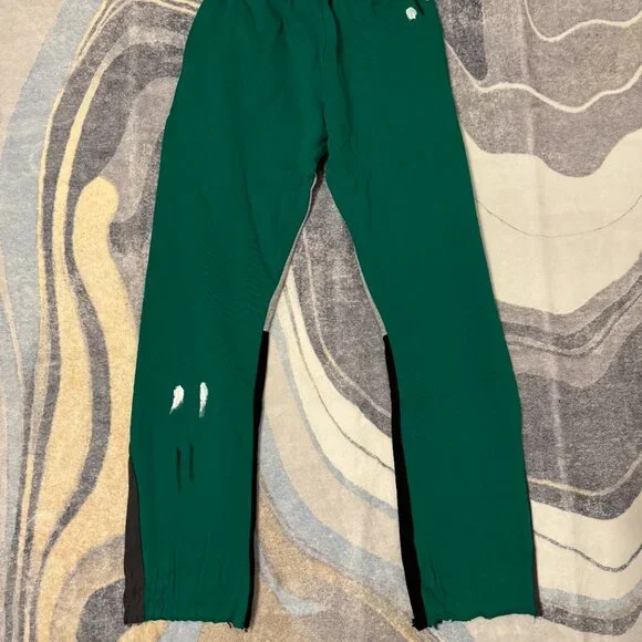 Gallery Dept Painted Flare Sweatpants Green Size Large - Picture 2 of 3